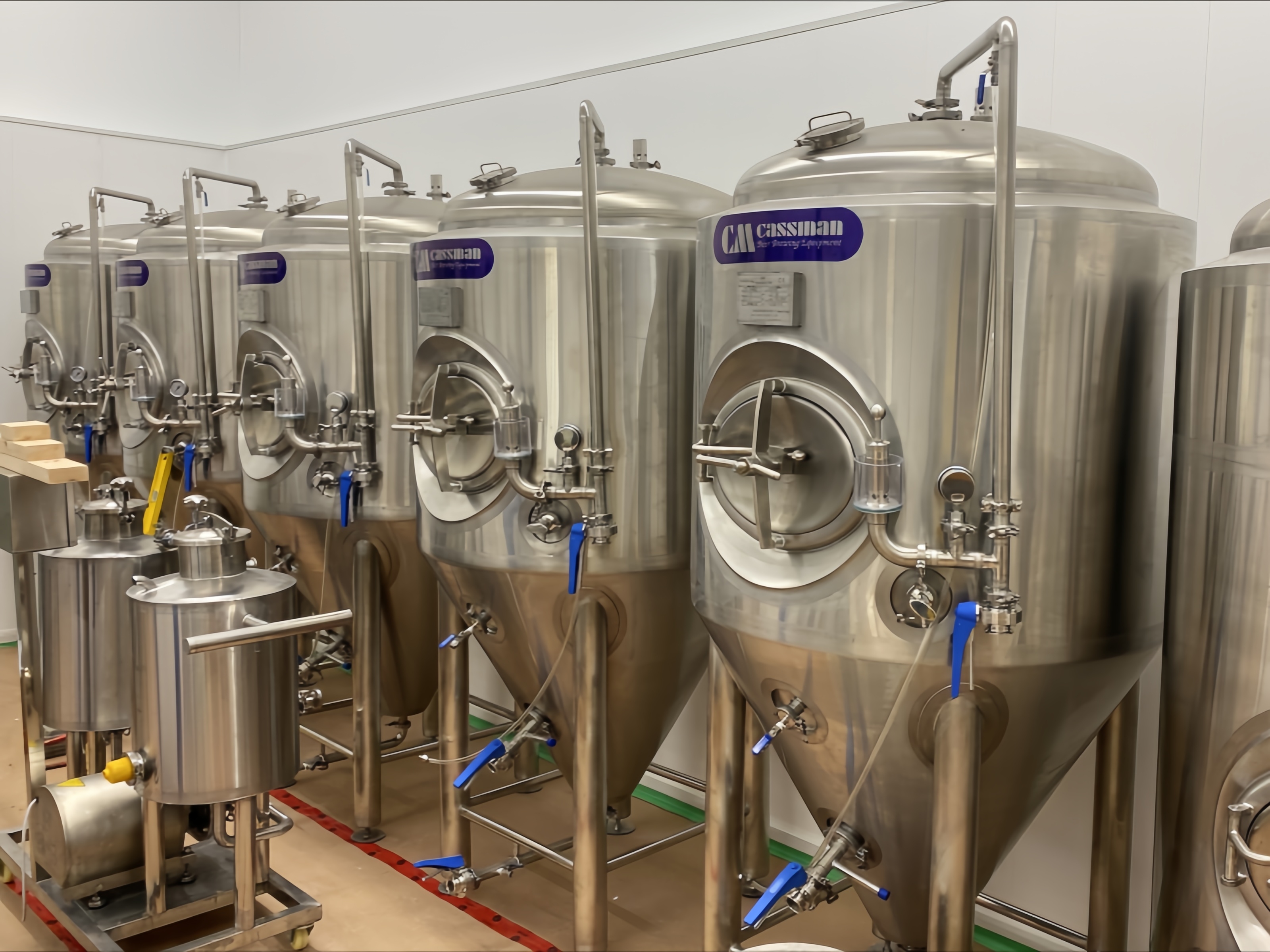 Bringing American Craft Beer Culture to France with a 5BBL Brewing System