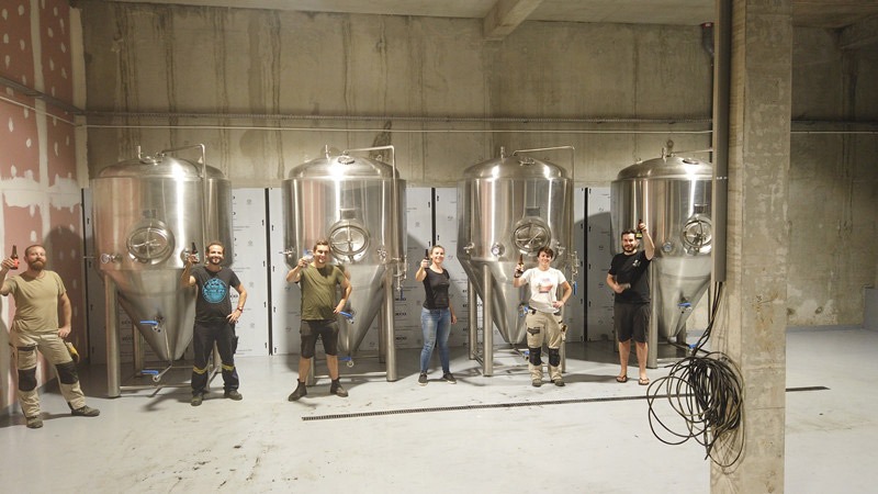 How to Choose the Best Distillery Equipment: A Complete Buyer's Guide to Understanding the Process