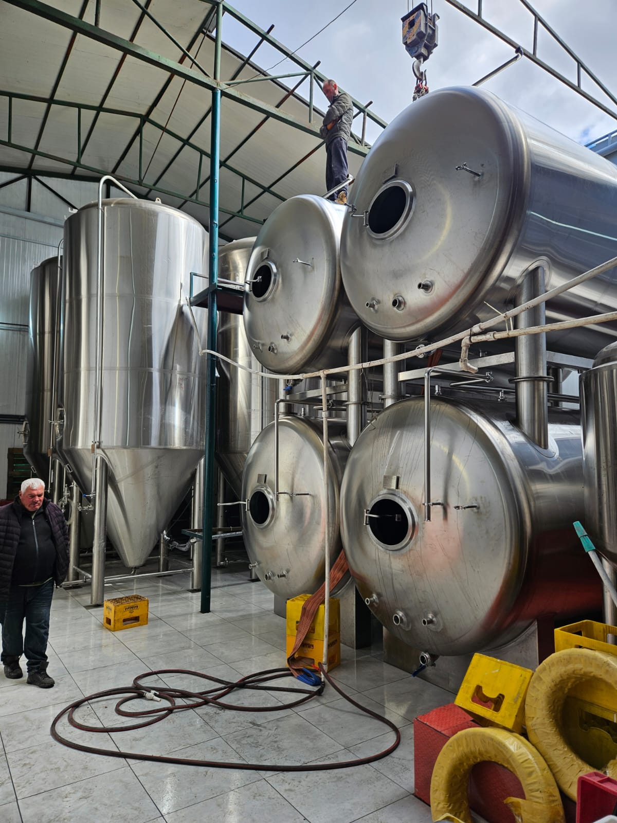 Serbatoio per sake da 10 tonnellate per la produzione professionale di bevande 3.jpg