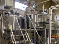 //ijrorwxhqplpll5m.ldycdn.com/cloud/lmBpjKnoljSRklmomkqqkp/cassman-3000L-Brewhouse-in-Kyrgyzstan.png